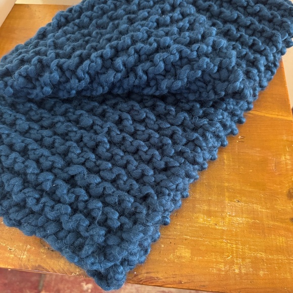 Cozy Blue Knit Scarf - Handknit - Picture 7 of 9
